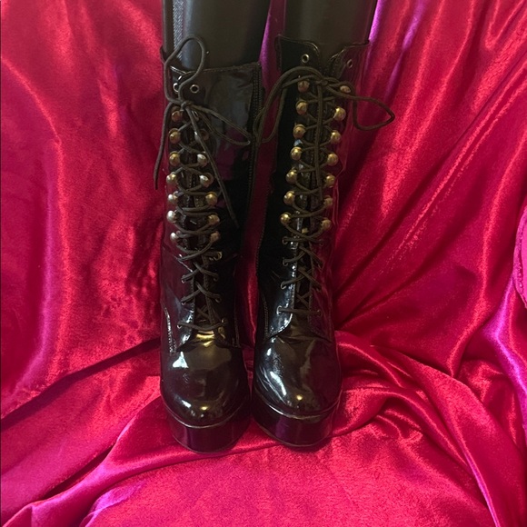 Sexy Heels Black Patent Leather Lace-Up Boots size 7 - Picture 2 of 6